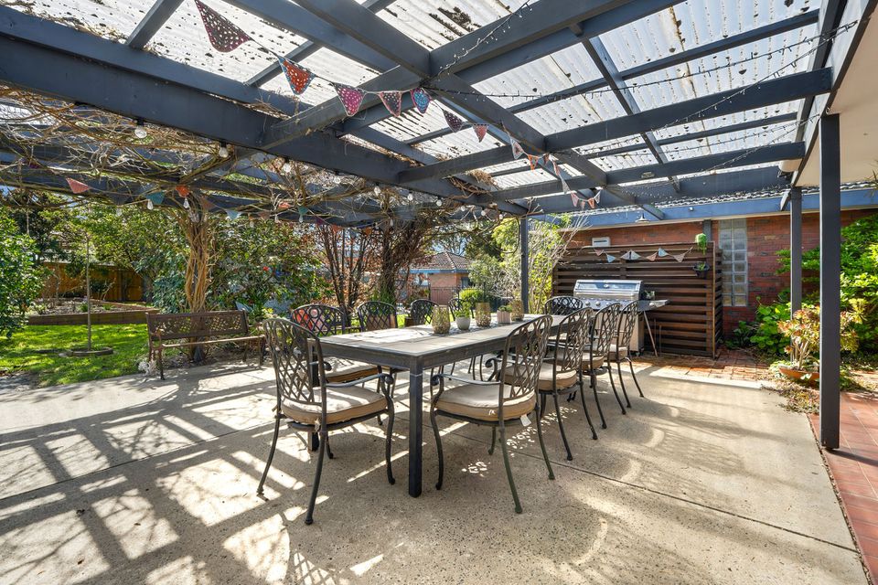 17-19 St Elmo Crescent, Highton