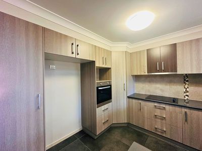 6 / 8-10 Lambert Drive, Moranbah