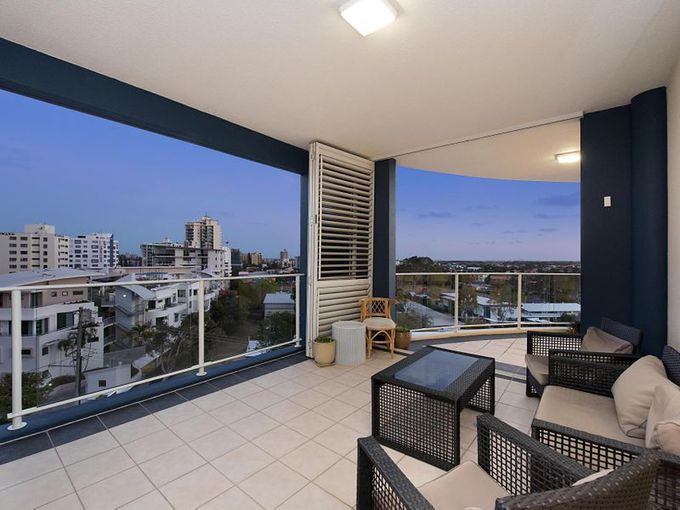 9 / 16 Meta Street, Mooloolaba