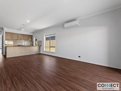 10 Yardi Way, Clyde North