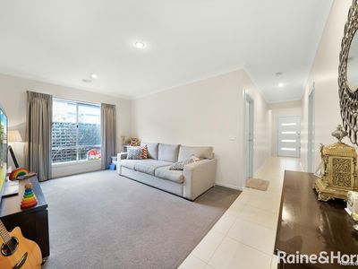 9 Talisker Street, Tarneit