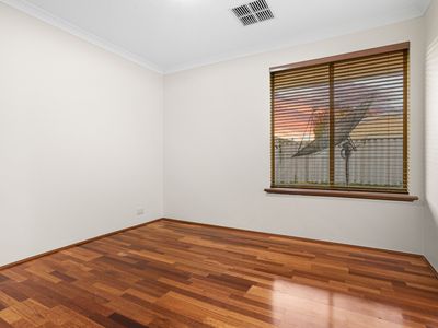 89 Aitken Drive, Winthrop