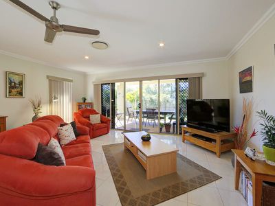 12 Honeyeater Ct, Woodgate