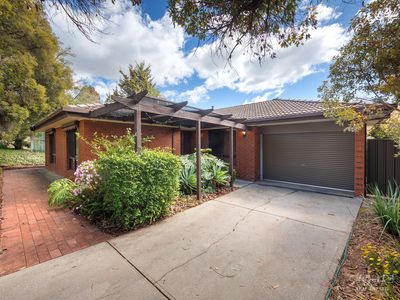 18 NORDSVAN DRIVE, Wodonga