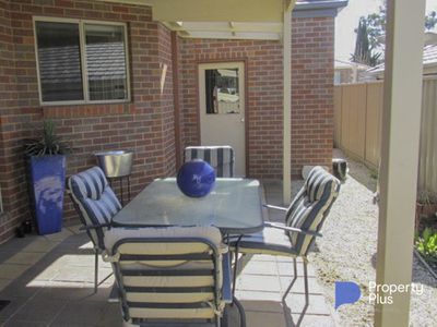 11 Rosewood Mews, Golden Square