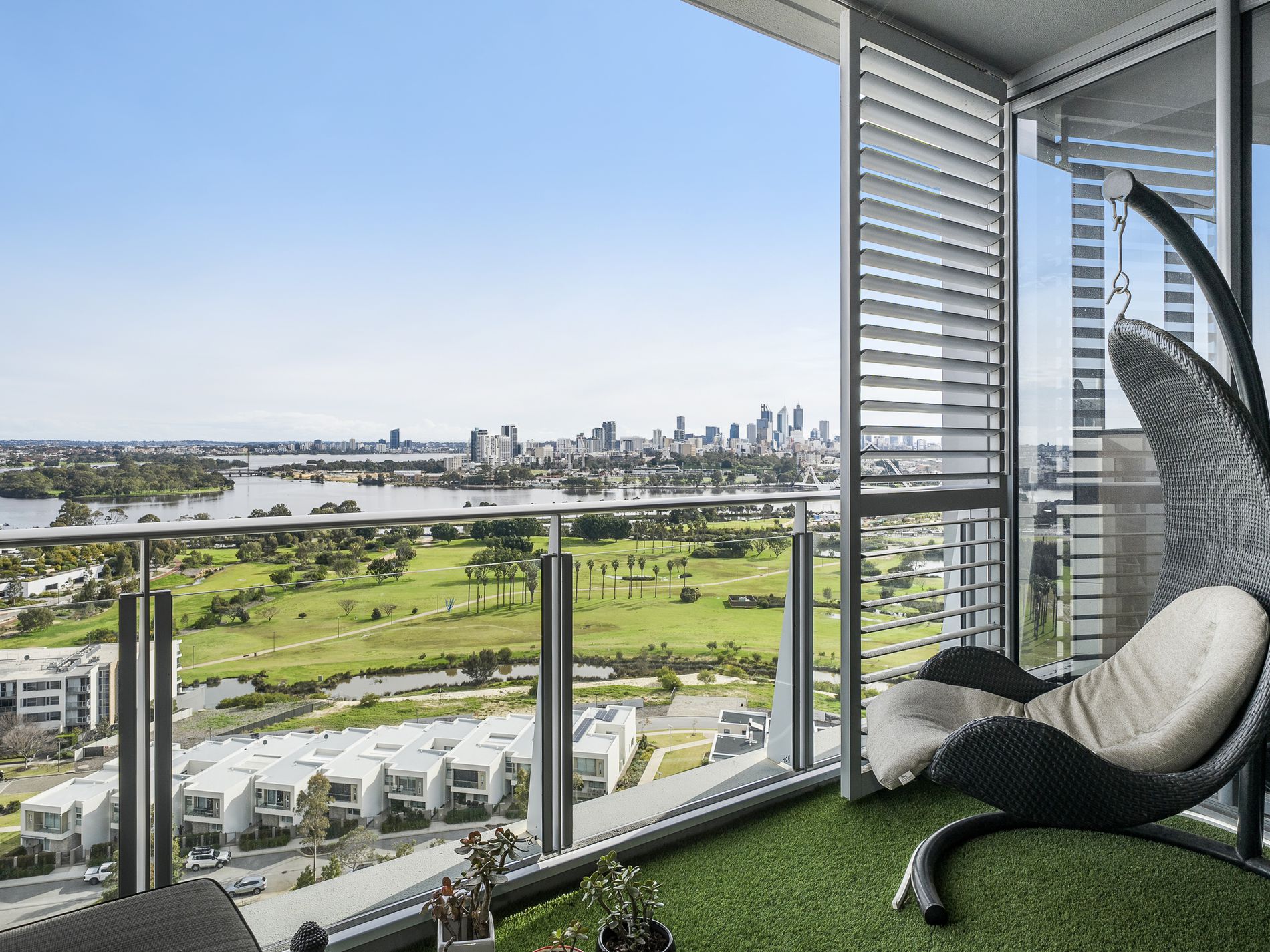 1908 / 96 Bow River Crescent, Burswood