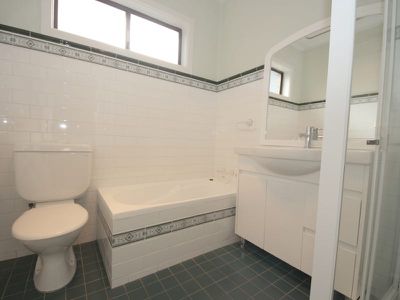 8 Fenwick Avenue, Roselands