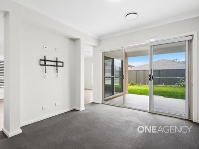 7 Wildflower Crescent, Calderwood