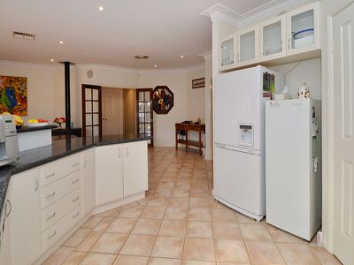 11 Hastie Court, Somerville