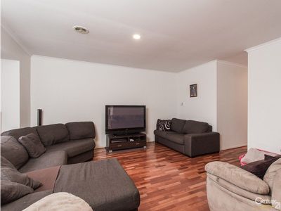 2 Margie Square, Narre Warren South