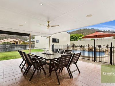 9 Monaro Circuit, Mount Louisa
