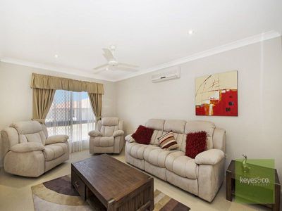 30 Sea Eagle Circuit, Douglas
