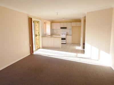 1 / 100 Glider Avenue, Blackbutt