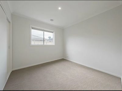 64 Grande Belmond Avenue, Clyde