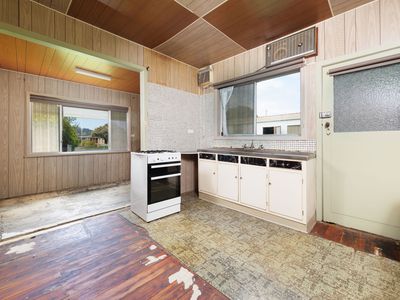145 LAWRENCE STREET, Wodonga