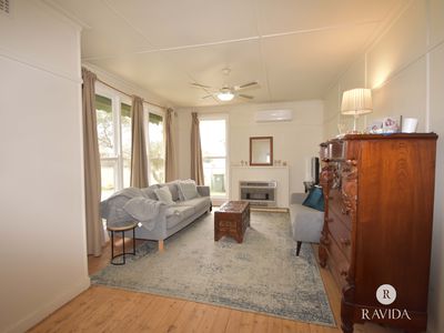 25 HIGGINS STREET, Wangaratta