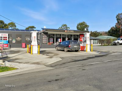 4645 Channel Highway, Gordon