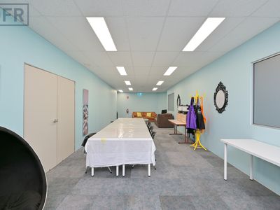 9 / 5 Parkes Street, Cockburn Central