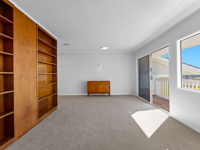 2/63 Ocean View Road, Hillcrest