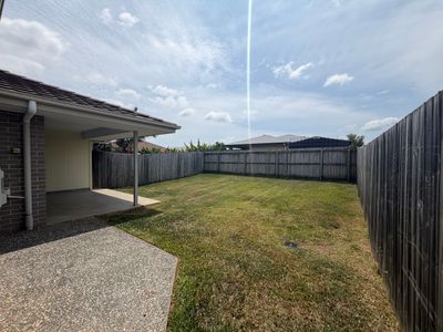 2 / 11 Berry Street, Caboolture South