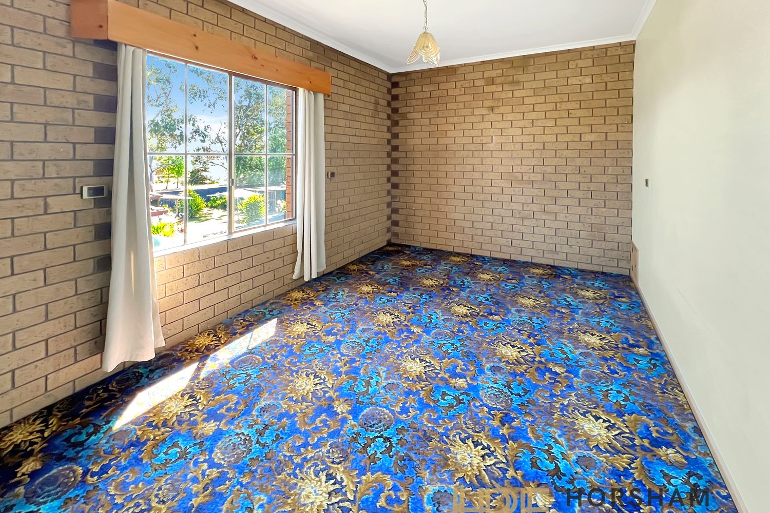 1 / 2 Byrne Street, Horsham