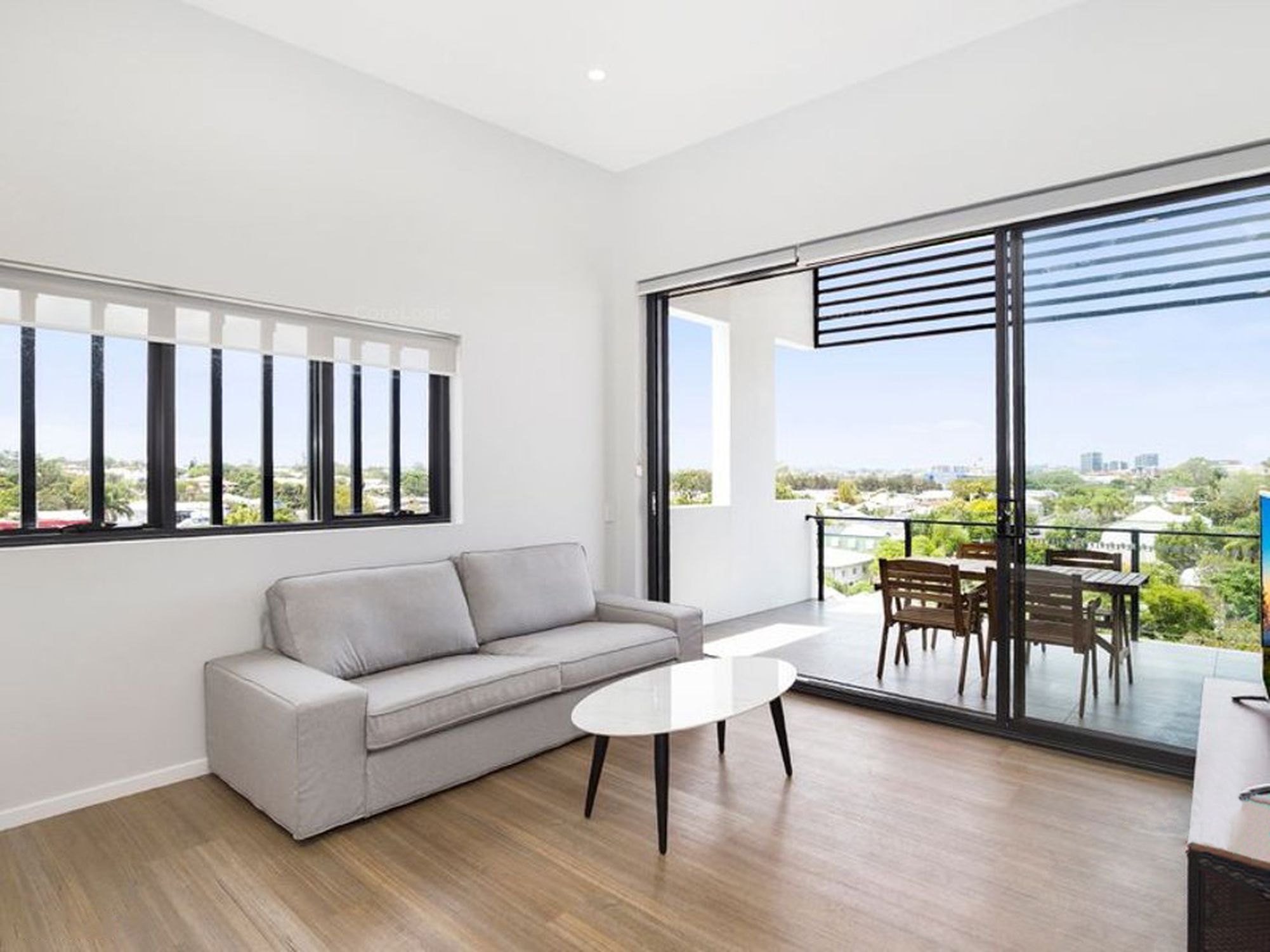 21 / 33 Sword Street, Woolloongabba
