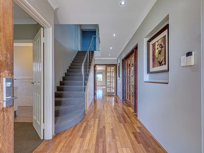 143 Lagoon Drive, Yanchep