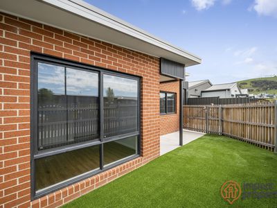 9 Vahland Street, Taylor