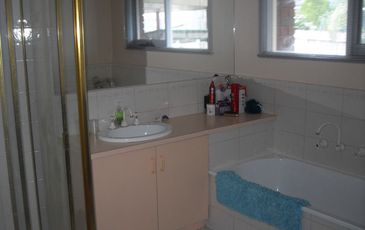 1 Eva Court, Hallam