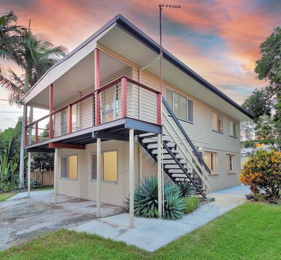 3 Deodar Street, Woodridge