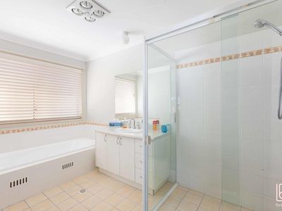 69 Skyhawk Ave, Hamlyn Terrace