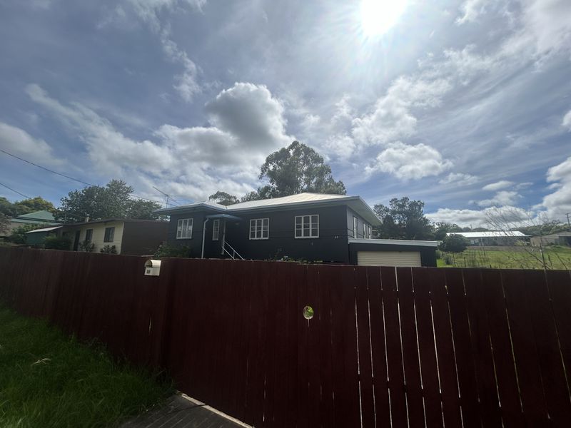 88 Burnett Street, Nanango