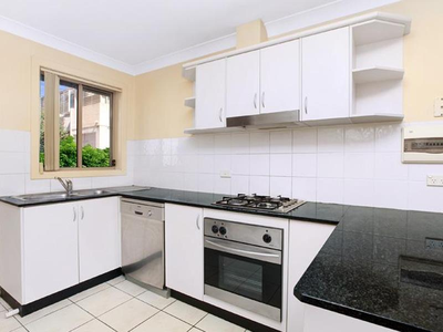 4 / 9 Hathern Street, Leichhardt