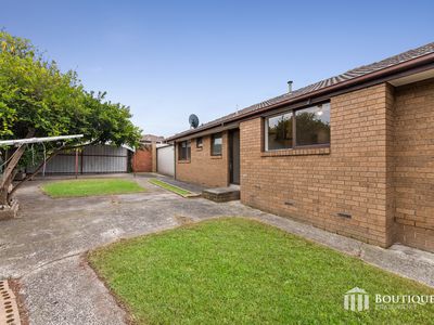 84 Loch Road, Dandenong North