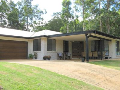25 Billabong Place, Mapleton