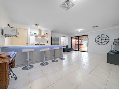 5 Mystery Road, Banksia Grove