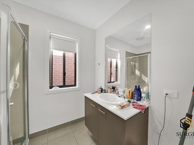 15 Wander Way, Fraser Rise