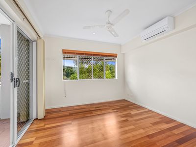 4 / 110-118 Moore Street, Trinity Beach