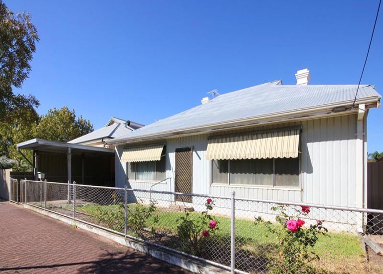 14 Second Avenue, Glenelg East