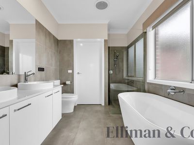 5 cortona close, Wallan