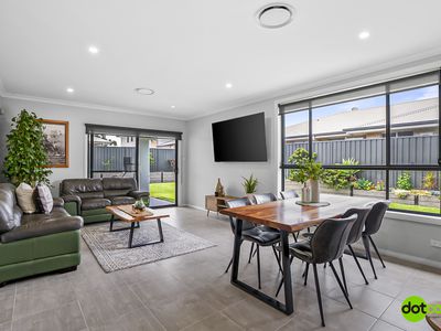 36 Lawrence Avenue, Wyee