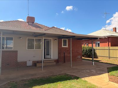 3 Rees Avenue, Parkes