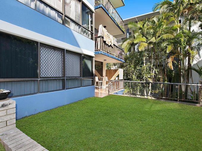 2 / 14 Levuka Avenue, Kings Beach