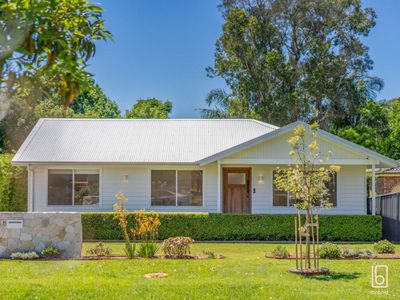 8 Nicholson Crescent, Toukley