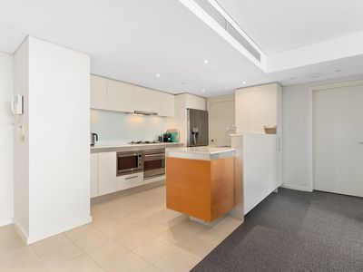 902 / 2 Oldfield Street, Burswood