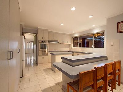 12 Salamander Place, Rochedale South