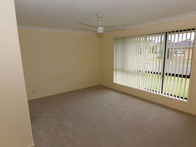 37 Wamara Crescent, Forster
