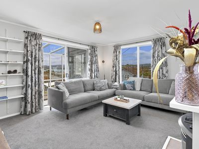14 Aparangi Crescent, Elsdon