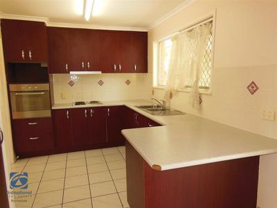 5 Davis Court, Rochedale South