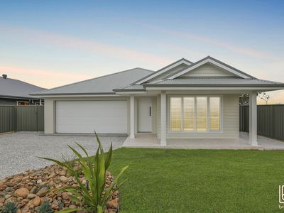 4 Hangar Lane, Cooranbong
